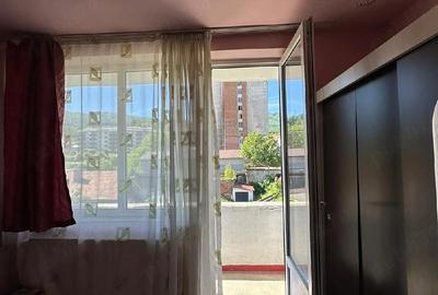 Apartament cu 2 camere decomandat în Central - 9