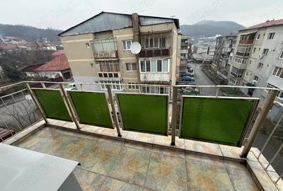 Apartament cu 3 camere decomandat, mobilat în Central - 2