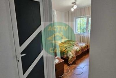 Apartament cu 3 camere decomandat în Roman - 1