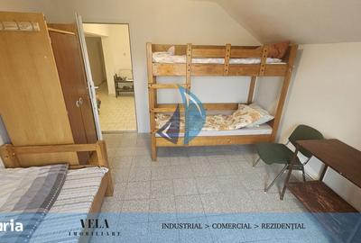 Casă cu 4 camere cu Teren 100 Mp în Central
