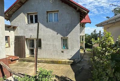 Casă cu Teren 1000 Mp în Barați - 5