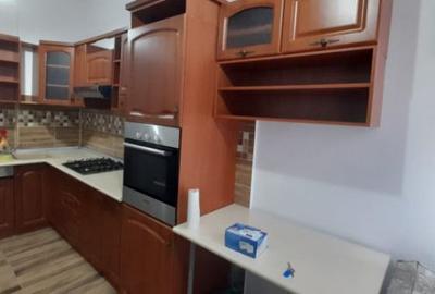 Casă cu 2 camere cu Canalizare în Centru Civic - 2