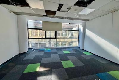 Spațiu comercial, de 89 mp, în Universitate - 2