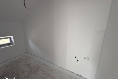 Casă cu 5 camere cu Teren 500 Mp în Bucovăț - 10