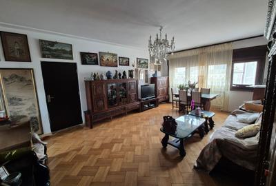 Apartament cu 4 camere semidecomandat în Universitate - 2