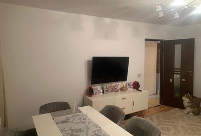 Apartament cu 3 camere decomandat în Rahova - 5