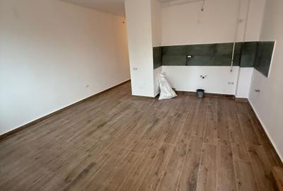 Apartament cu 6 camere decomandat în Clăbucet - 4