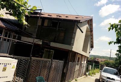 Casă cu 2 camere cu Teren 30 Mp în Nord