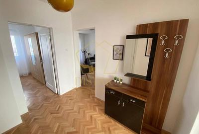 Apartament cu 3 camere semidecomandat în Take Ionescu