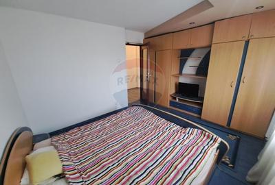 Apartament cu 3 camere decomandat, mobilat în 1 Mai - 2
