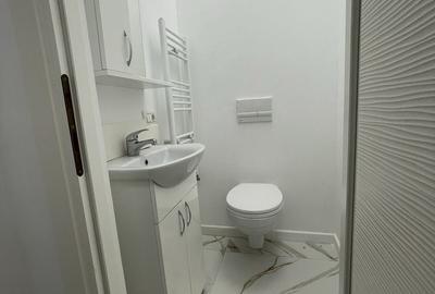 Spațiu comercial, de 100 mp, în Central