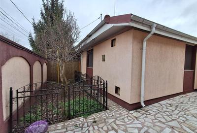 Casă individuală cu 7 camere cu Canalizare în Central - 3