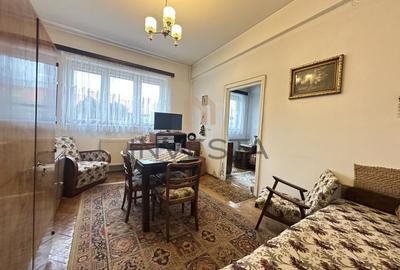 Apartament cu 3 camere semidecomandat, mobilat în Central