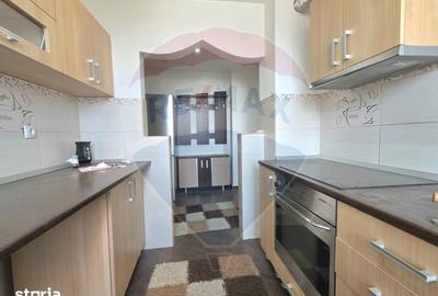 Apartament cu 3 camere semidecomandat în Central - 5