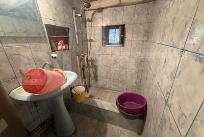 Casă cu 3 camere cu Teren 1200 Mp în Nușfalău