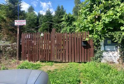 Teren de 1000 mp, în Dejani