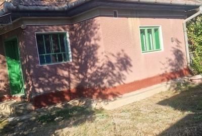 Casă cu 3 camere în Miheșu de Câmpie