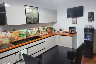Apartament cu 4 camere, mobilat în Tei - 6