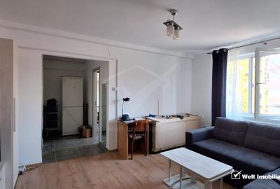 Apartament cu 2 camere semidecomandat, mobilat în Central