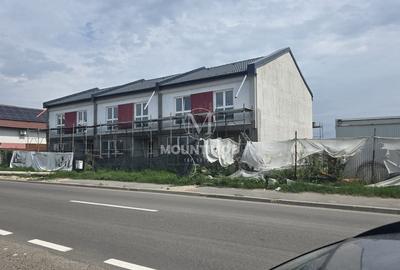 Casă individuală cu 4 camere cu Canalizare în Bartolomeu