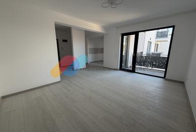 Apartament cu 3 camere semidecomandat în Someșeni