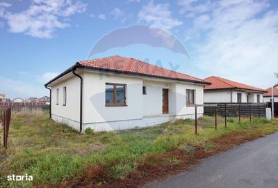 Casă cu 4 camere cu Teren 330 Mp în Stupini - 6