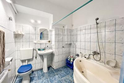 Apartament cu 3 camere decomandat în Gruia - 7