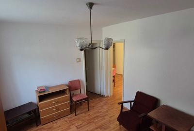 Apartament cu 3 camere decomandat în Central - 2