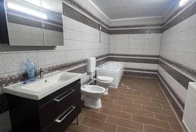 Apartament cu 4 camere decomandat în Central - 7