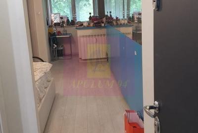 Garsonieră semidecomandată în Titan