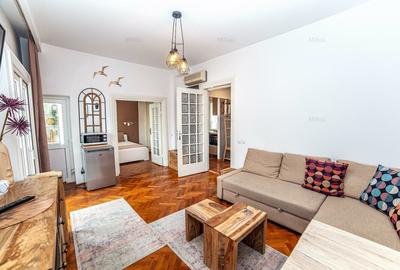 Apartament cu 2 camere decomandat, mobilat în P-ța Romană