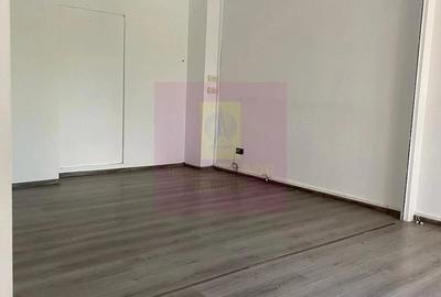 Spațiu comercial, de 30 mp, în Vitan
