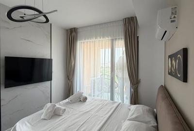 Apartament cu 3 camere semidecomandat în Parcul Carol