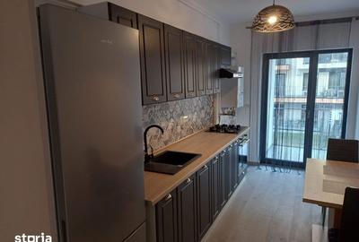Apartament cu 2 camere decomandat, mobilat în Central