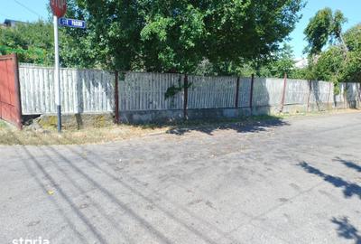 Teren de 352 mp, în Central