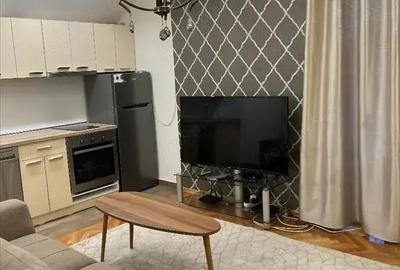 Apartament cu 2 camere decomandat în Drumul Taberei