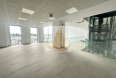 Spațiu comercial, de 1,605 mp, în Complex Studențesc