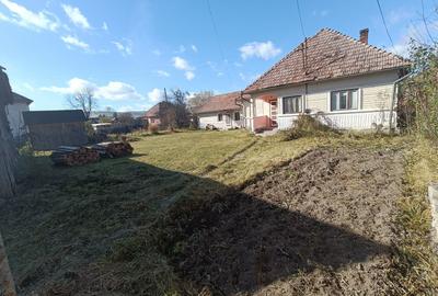 Casă cu 3 camere în Subcetate - 4