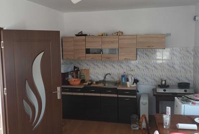 Casă cu 3 camere în Central - 1