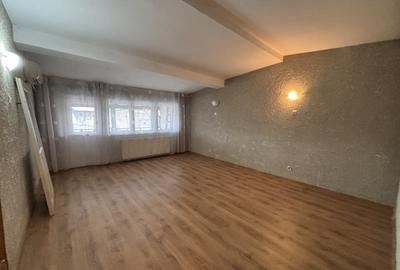 Casă individuală cu 14 camere cu Canalizare în Calea Călărașilor - 16
