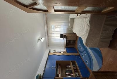 Apartament cu 4 camere decomandat în Central - 2