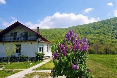 Casă cu 4 camere în Central - 6
