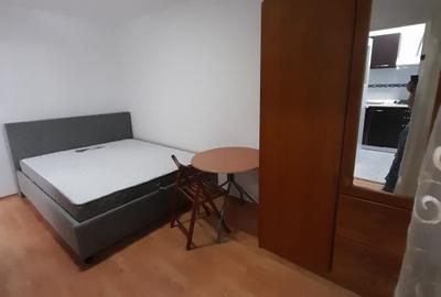 Garsonieră decomandată în Exterior Vest