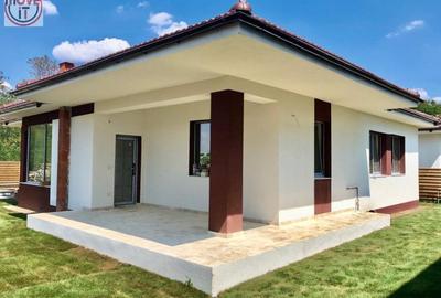 Casă individuală cu 4 camere cu Teren 422 Mp în Corbeanca