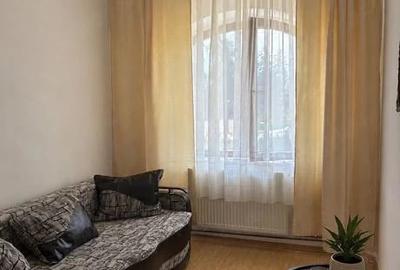 Apartament cu 3 camere decomandat în Central - 2