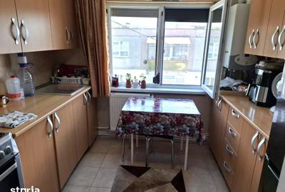 Apartament cu 3 camere semidecomandat în Berca - 2