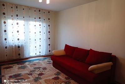 Apartament cu 2 camere decomandat în Micro 17 - 2