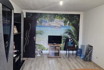 Apartament cu 3 camere decomandat în Tomis Nord