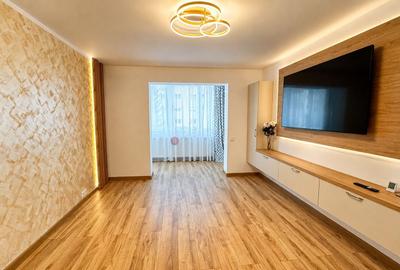 Apartament cu 3 camere decomandat, mobilat în Răcădău