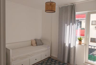 Apartament cu 3 camere decomandat, mobilat în Florești - 2